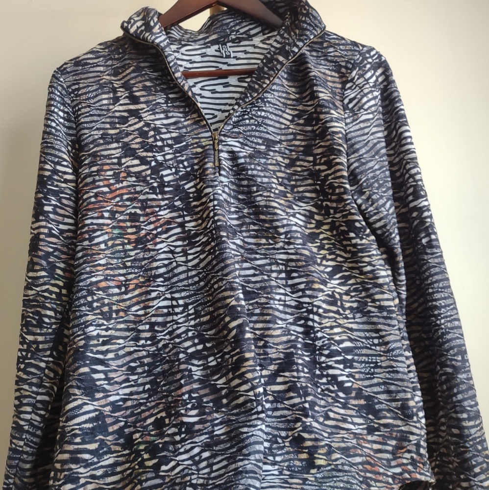 Sno skins microfiber 1/4 zipper top